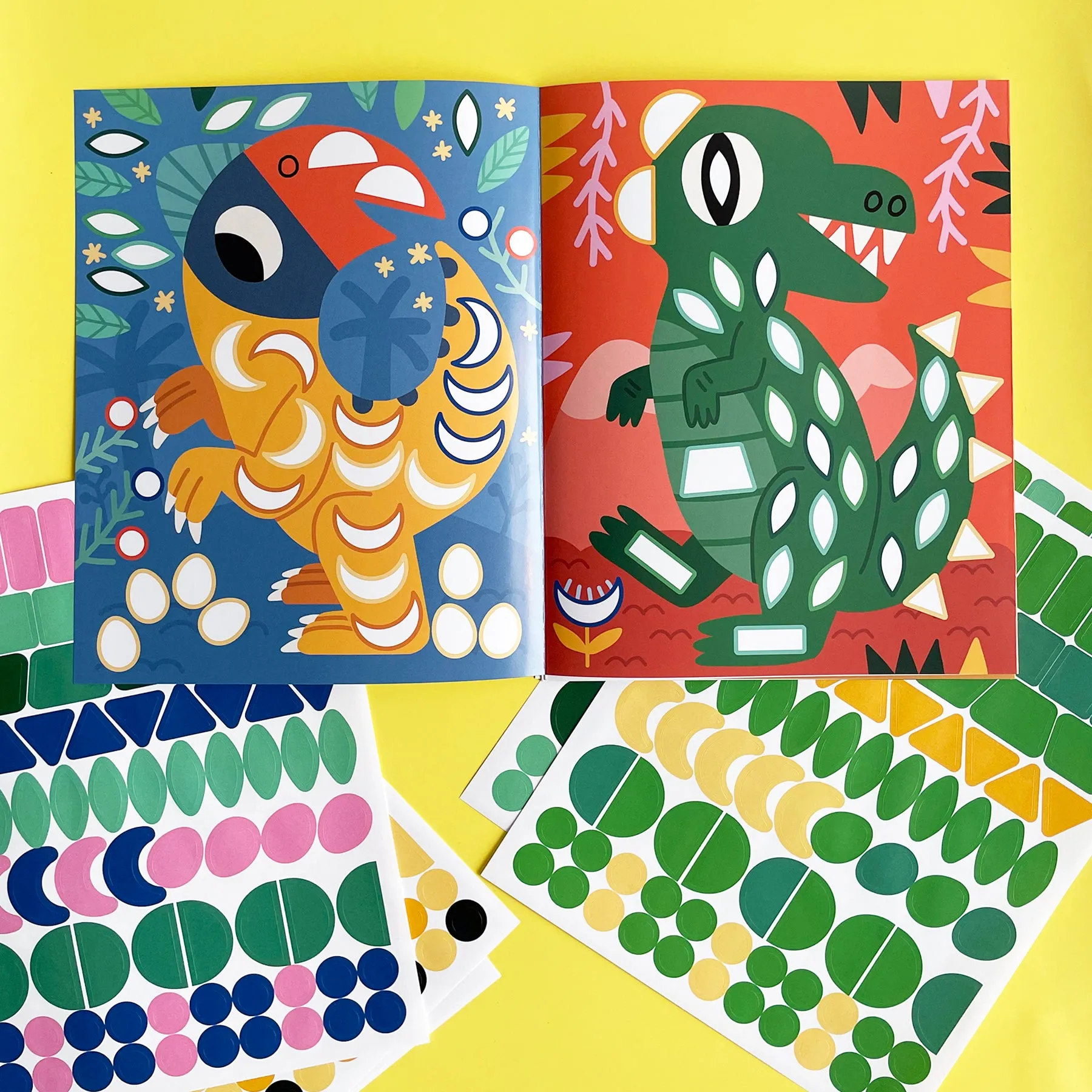 Dinosaurs Panoramic Sticker Puzzle