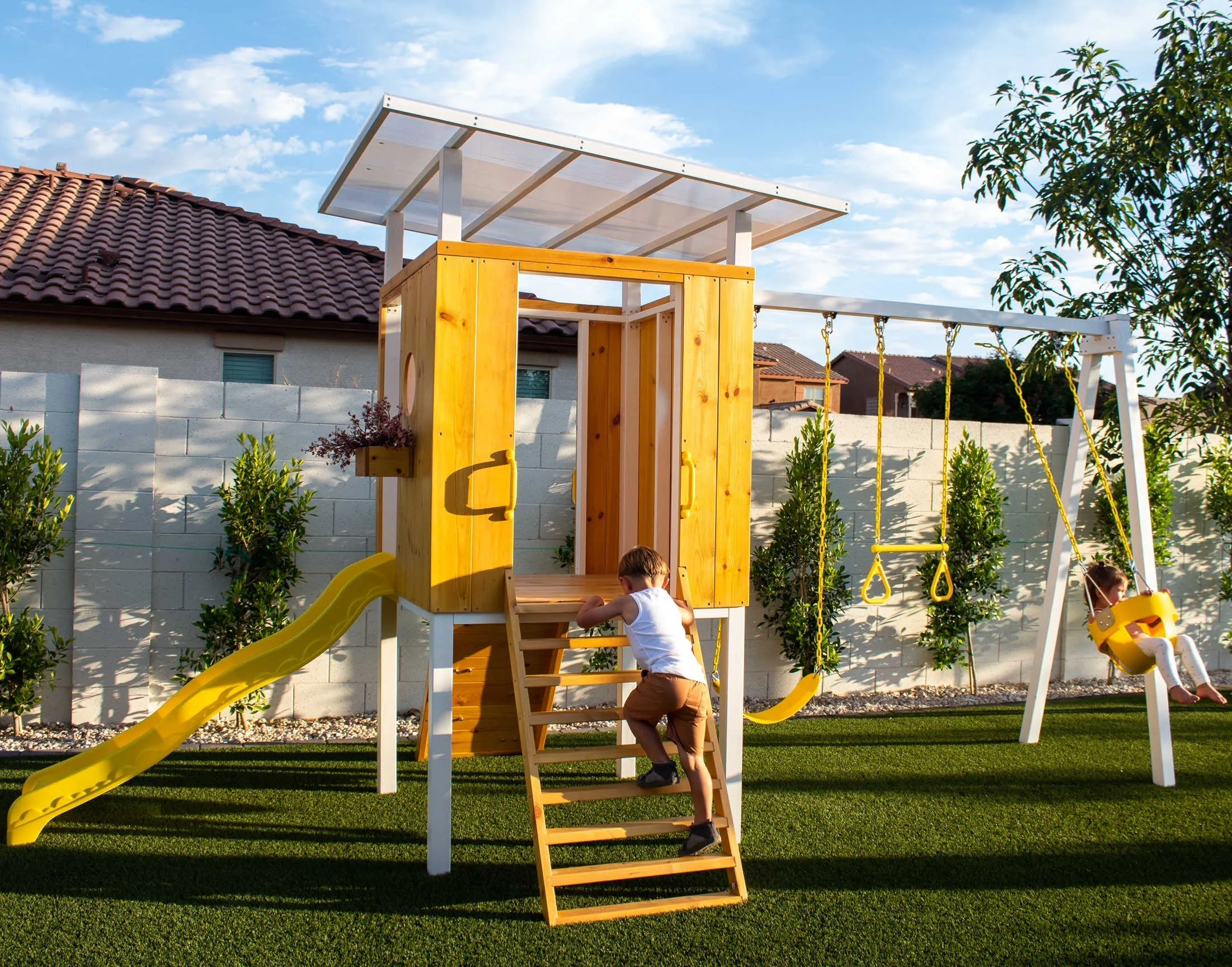 Forest - Modern Backyard Outdoor Swing Set